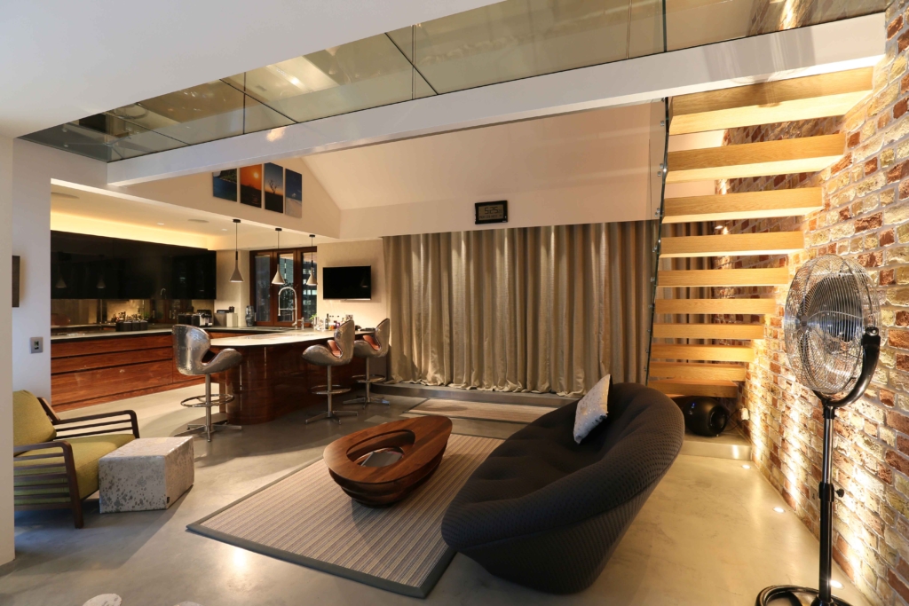 How to achieve Industrial Chic Lighting | John Cullen Lighting