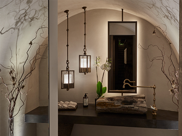 Bathroom lighting with uplight and mirror lighting 