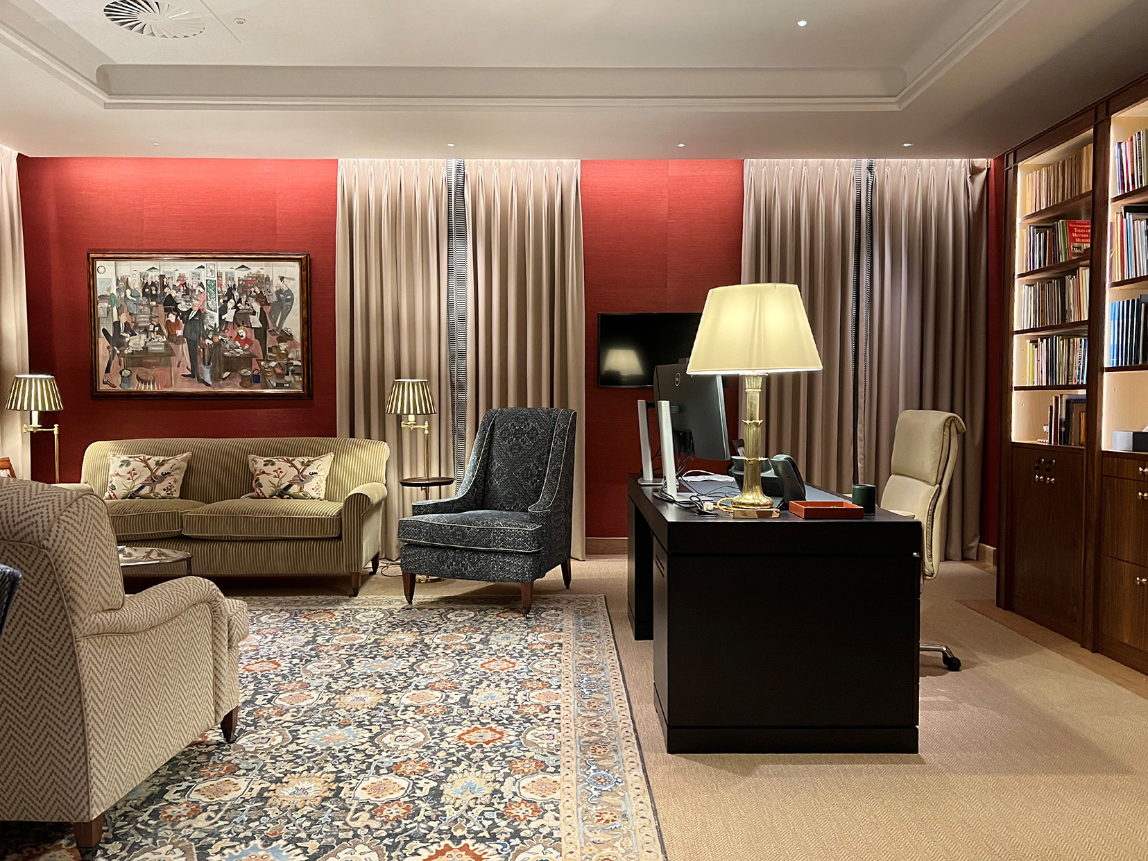 private executive office with conservative decoration and lighting